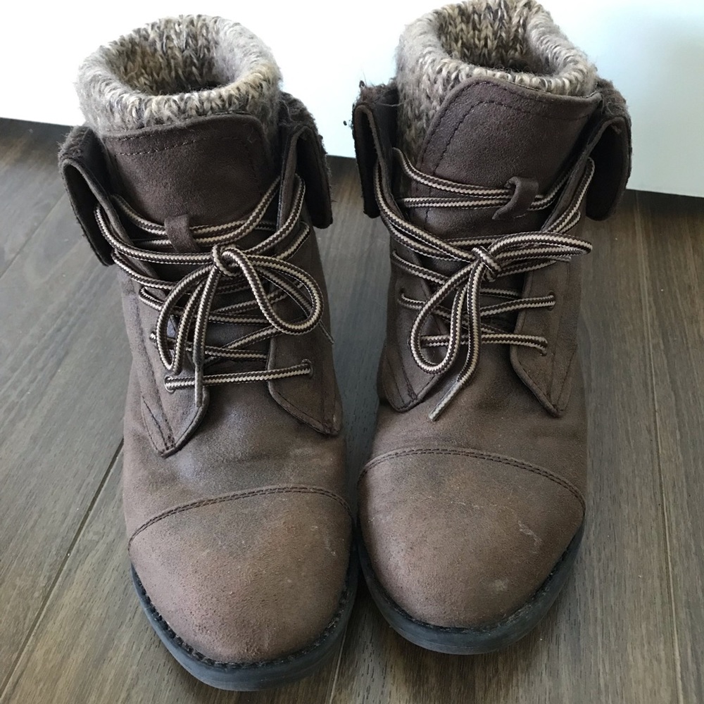 Brown boots